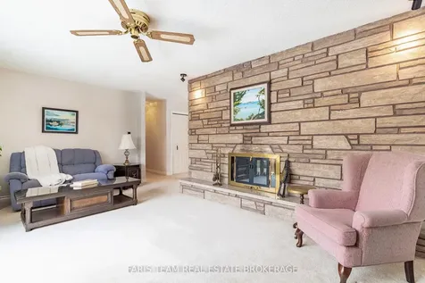 21 Pooles Road Springwater ON L9X 0P5