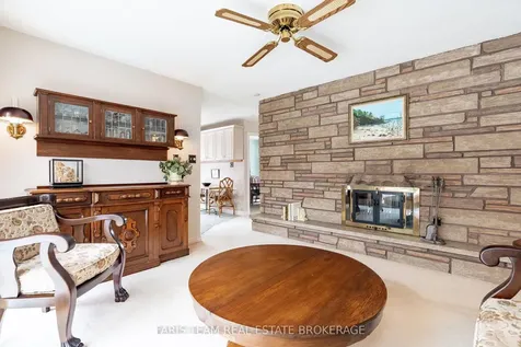 21 Pooles Road Springwater ON L9X 0P5