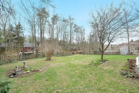 21 Pooles Road Springwater ON L9X 0P5