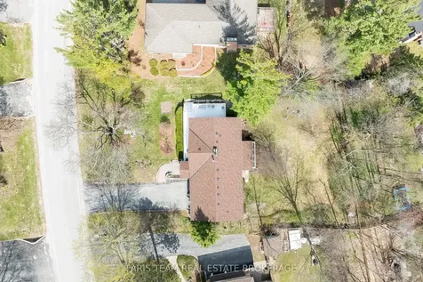 21 Pooles Road Springwater ON L9X 0P5