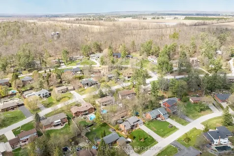 21 Pooles Road Springwater ON L9X 0P5