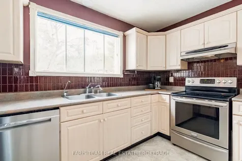 21 Pooles Road Springwater ON L9X 0P5