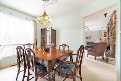 21 Pooles Road Springwater ON L9X 0P5