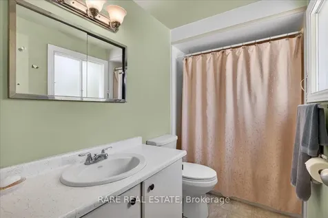 21 Porter Crescent Barrie ON L4M 5H8