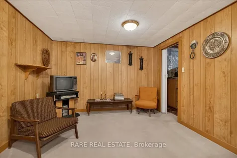 21 Porter Crescent Barrie ON L4M 5H8