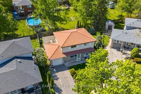 21 Porter Crescent Barrie ON L4M 5H8