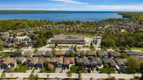 186 Golden Meadow Road Barrie ON L4N 9R6
