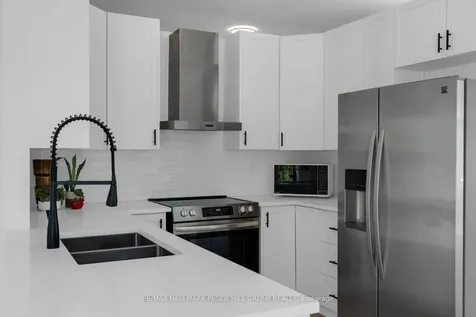 186 Golden Meadow Road Barrie ON L4N 9R6