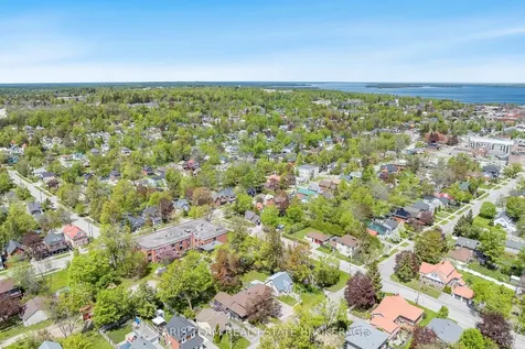 289 Mississaga Street W Orillia ON L3V 3B7