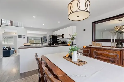 13 Waddington Crescent Barrie ON L4N 8C8