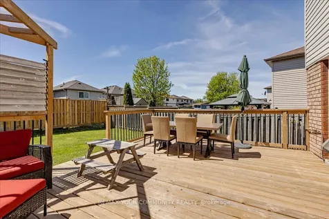 13 Waddington Crescent Barrie ON L4N 8C8