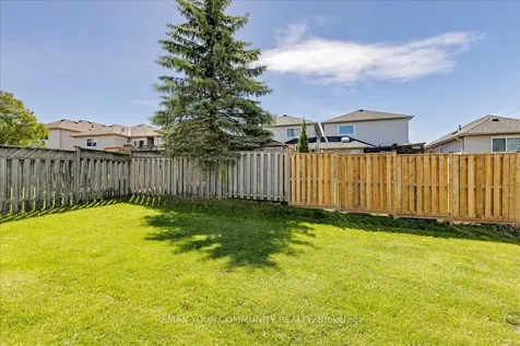 13 Waddington Crescent Barrie ON L4N 8C8