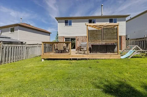 13 Waddington Crescent Barrie ON L4N 8C8