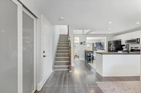 13 Waddington Crescent Barrie ON L4N 8C8