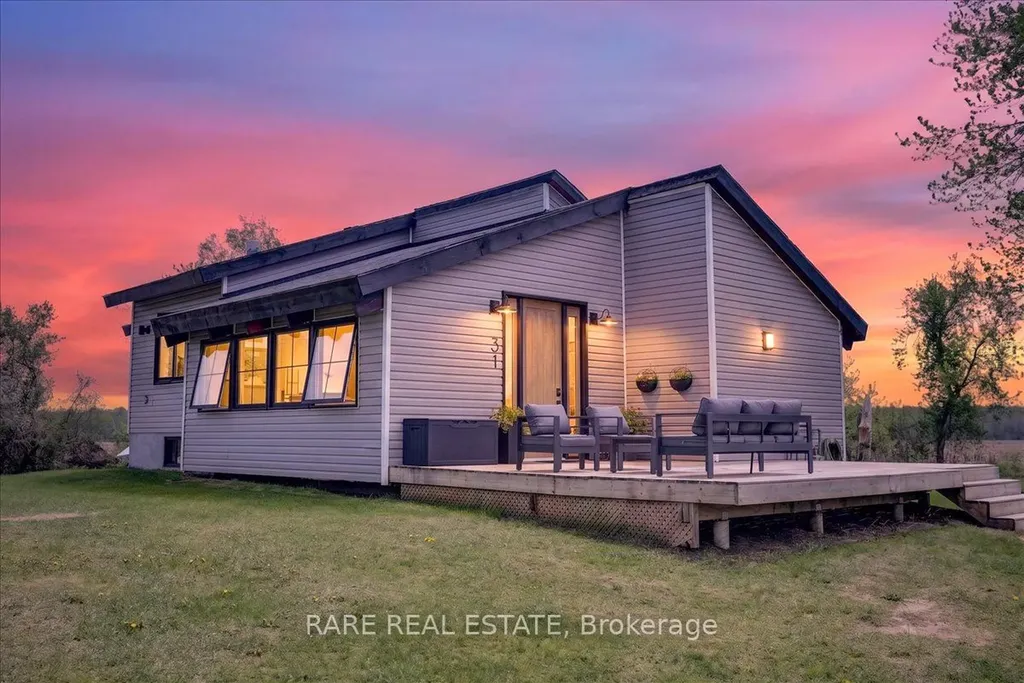 31 Creemore Avenue Clearview ON L0M 1N0