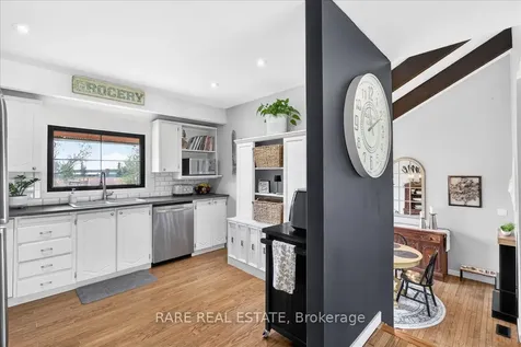 31 Creemore Avenue Clearview ON L0M 1N0