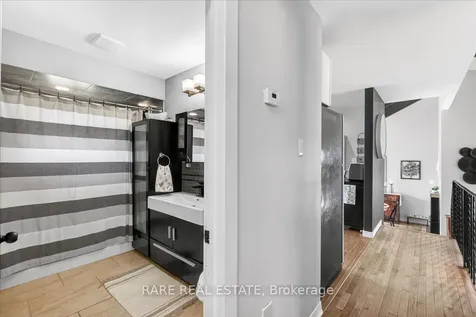 31 Creemore Avenue Clearview ON L0M 1N0