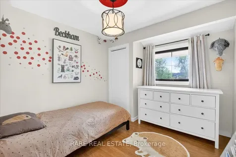 31 Creemore Avenue Clearview ON L0M 1N0
