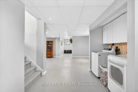 31 Creemore Avenue Clearview ON L0M 1N0