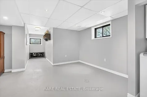 31 Creemore Avenue Clearview ON L0M 1N0