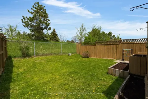 22 Gadwall Avenue Barrie ON L4N 8X6
