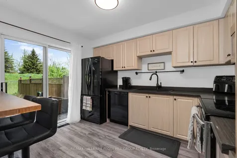 22 Gadwall Avenue Barrie ON L4N 8X6