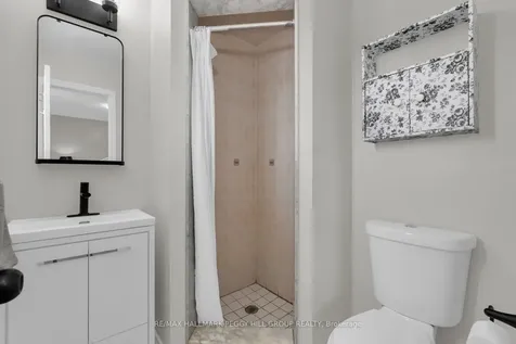 22 Gadwall Avenue Barrie ON L4N 8X6