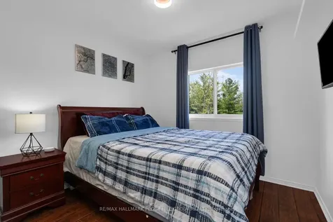 22 Gadwall Avenue Barrie ON L4N 8X6