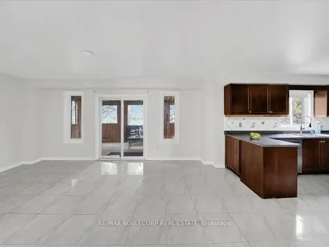 66 Stoneybrook Crescent Barrie ON L4N 0A6