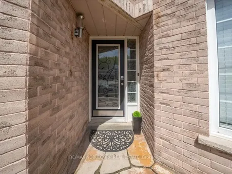66 Stoneybrook Crescent Barrie ON L4N 0A6