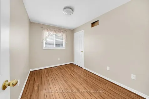 66 Stoneybrook Crescent Barrie ON L4N 0A6