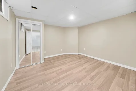 66 Stoneybrook Crescent Barrie ON L4N 0A6