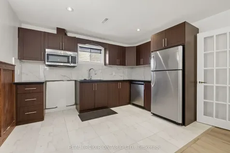 198 Columbia Road Barrie ON L4N 8C9