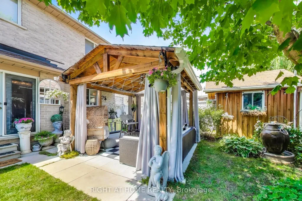 55 Knupp Road Barrie ON L4N 0R7