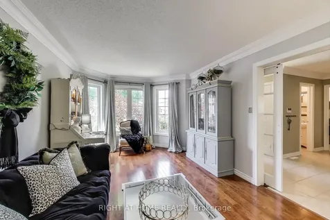 55 Knupp Road Barrie ON L4N 0R7
