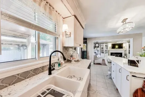 55 Knupp Road Barrie ON L4N 0R7