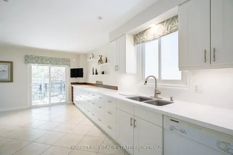40 Orwell Crescent Barrie ON L4N 6M6