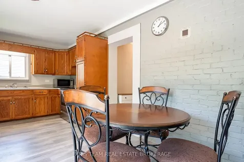 261 James Street E Orillia ON L3V 1M3