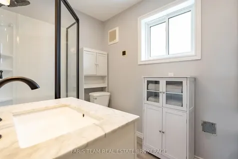 261 James Street E Orillia ON L3V 1M3