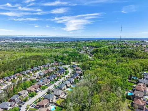 53 Cumming Drive Barrie ON L4N 0C5