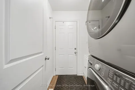 4 Keyzer Drive Oro-medonte ON L3V 8N7