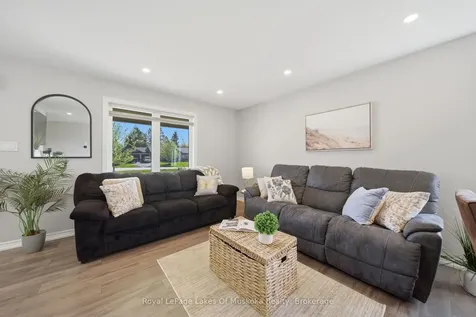 4 Keyzer Drive Oro-medonte ON L3V 8N7