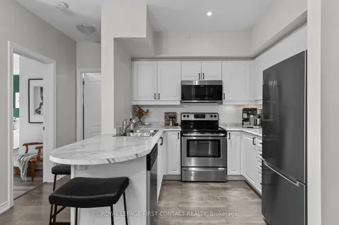 42 Ferndale Drive S Barrie ON L4N 2M5