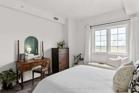 42 Ferndale Drive S Barrie ON L4N 2M5