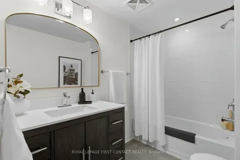 42 Ferndale Drive S Barrie ON L4N 2M5