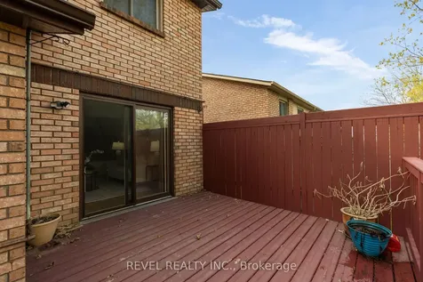 16 Quail Crescent Barrie ON L4N 6X1