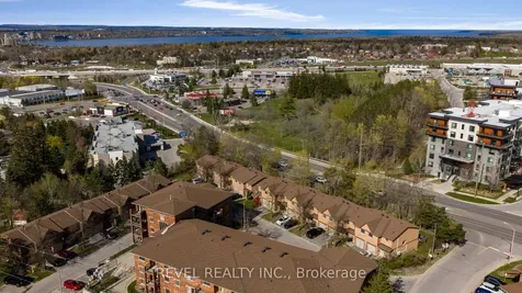 16 Quail Crescent Barrie ON L4N 6X1