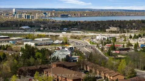 16 Quail Crescent Barrie ON L4N 6X1
