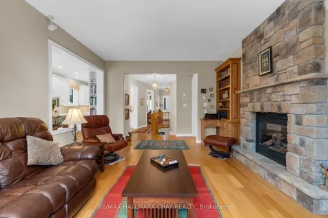 6 Oakmont Avenue Oro-medonte ON L0L 2L0