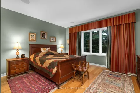 6 Oakmont Avenue Oro-medonte ON L0L 2L0